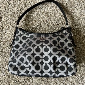 Beautiful Coach crossbody/small shoulder bag - like new